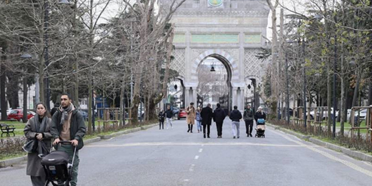 İstanbul Üniversitesi'nin halka açıldığı iddialarına Üniversite'den cevap geldi