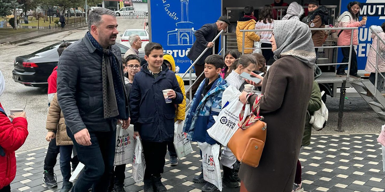 Pursaklar'da '2.Kitap Günleri'ne yoğun ilgi