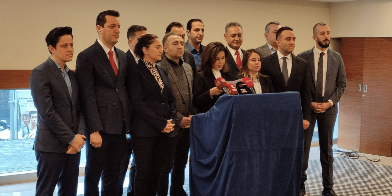 İYİ Parti Etimesgut teşkilatından toplu istifa: Eski başkan, mevcut başkan ve diğerleri