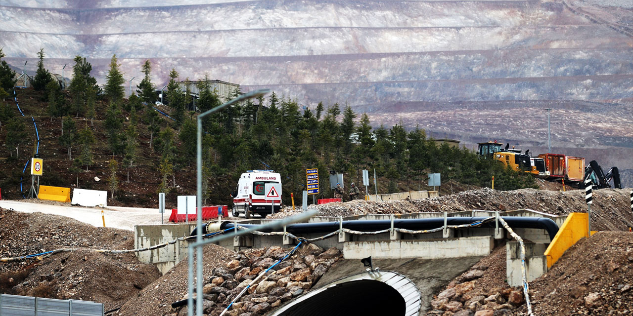 Erzincan İliç'te son durum: Toprak kayması sonrası kayıp işçilerin arama çalışmalarında 5. gün!