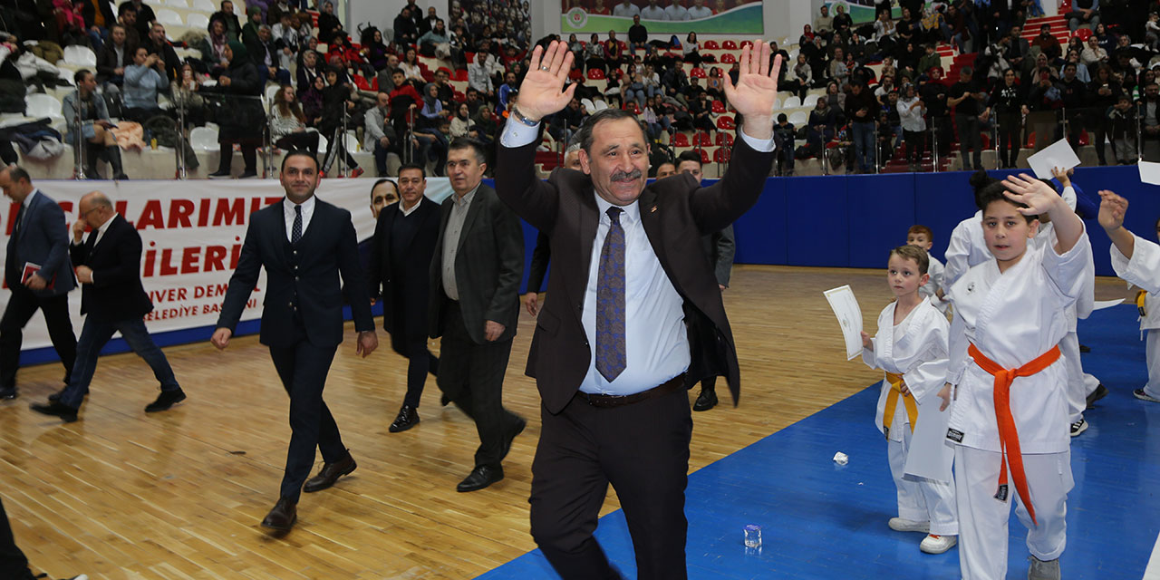 Etimesgut Belediye Başkanı Enver Demirel yeni dönem projelerini açıkladı
