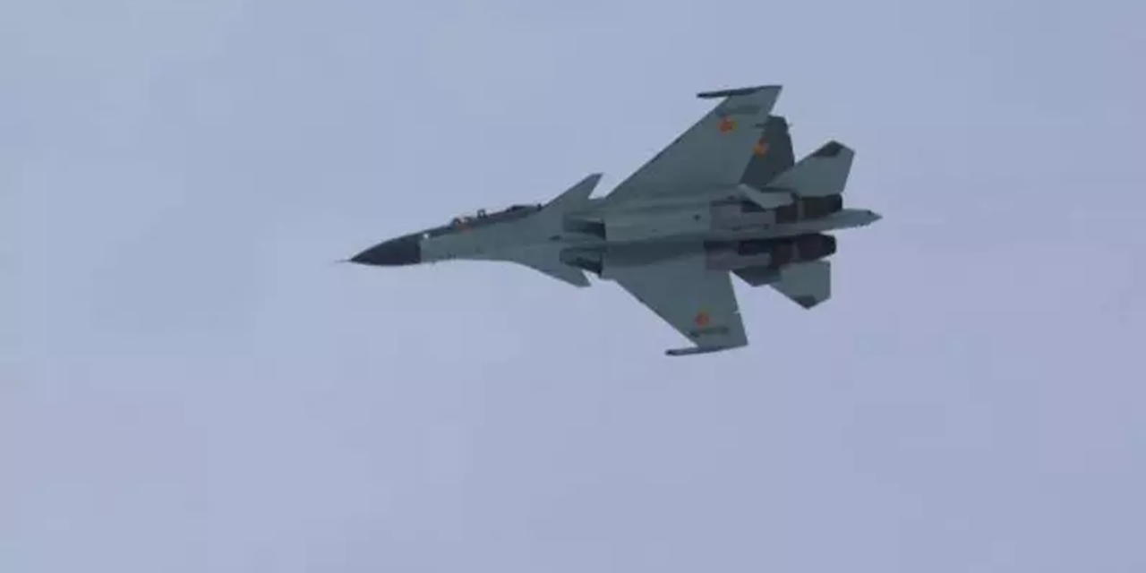 Ukrayna duyurdu: Rus ordusuna ait  Su-34 tipi savaş uçağını düşürdük