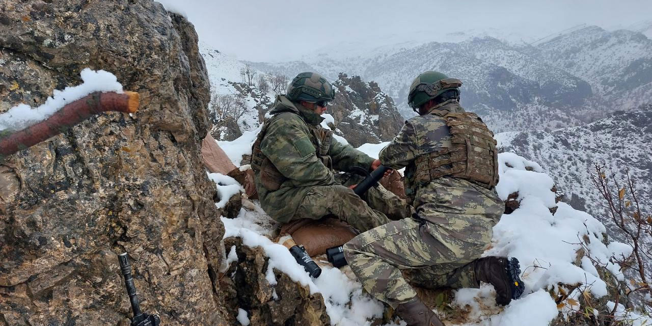 Irak'ın kuzeyindeki teröristlere ağır darbe!