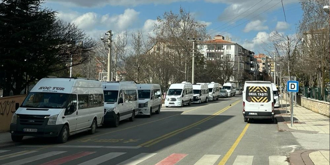 Kırşehir'de veliler ve servis şoförleri arasında ücret anlaşmazlığı!