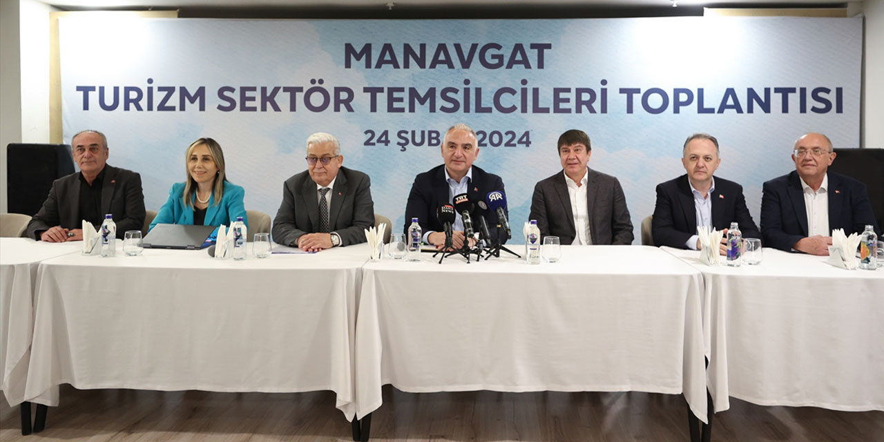 Kültür ve Turizm Bakanı Ersoy: 2024 yılı da 17 milyondan fazla ziyaretçiyle tekrar yeni bir rekor kıracağımız yıl olacak