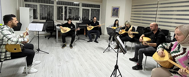 Çankaya Belediyesi Muammer Sun Müzik Atölyesinden Başkentlilere enstrüman eğitimi