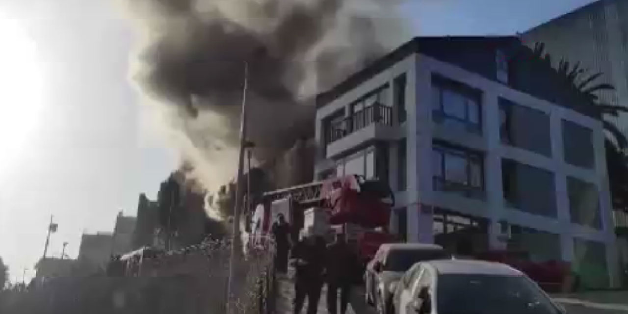 İstanbul'da imam ve müezzinin yaşadığı lojmanda yangın çıktı