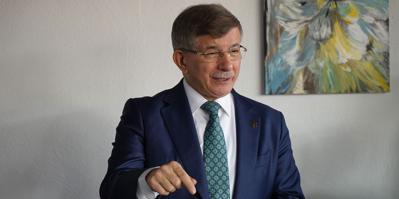 Ahmet Davutoğlu’ndan Kırıkkale'ye AK Parti’ye ziyaret