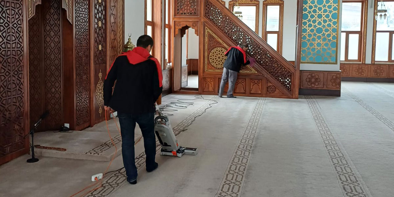 Pursakların cami ve mescitleri Ramazan'a hazır