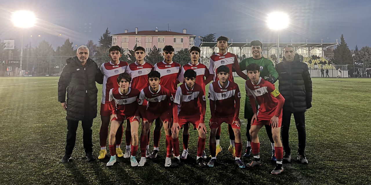 Sincanlı futbolcular galibiyete doymuyor!