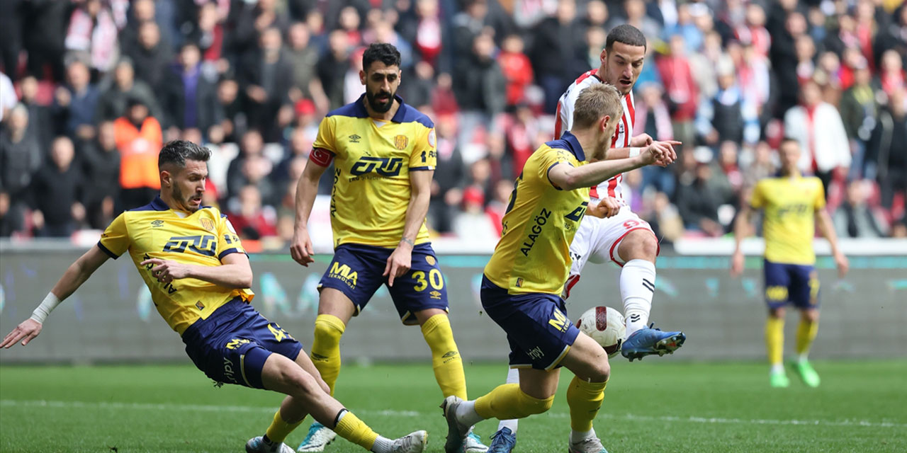 Ankaragücü yine mağlup: Samsunspor 2-1 Ankaragücü