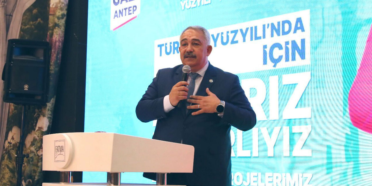 AK Parti'nin tartışılan ismi Murat Çetin, Gaziantep İl Başkanlığı görevinden istifa etti