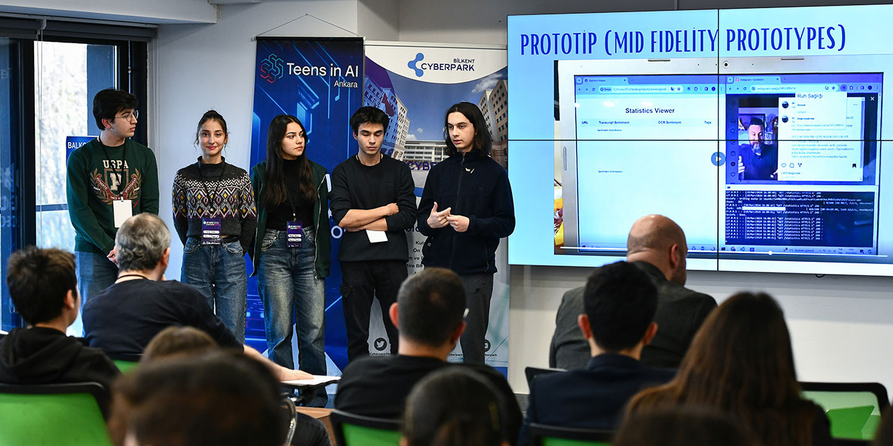 Ankara Büyükşehir Belediyesi  'Teens In AI Ankara IWD Global Techathon' etkinliğine ev sahipliği yaptı