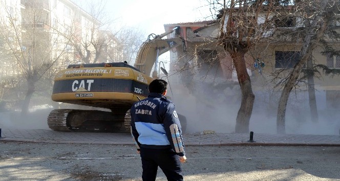 Zabıtadan metruk yapılara sıkı takip