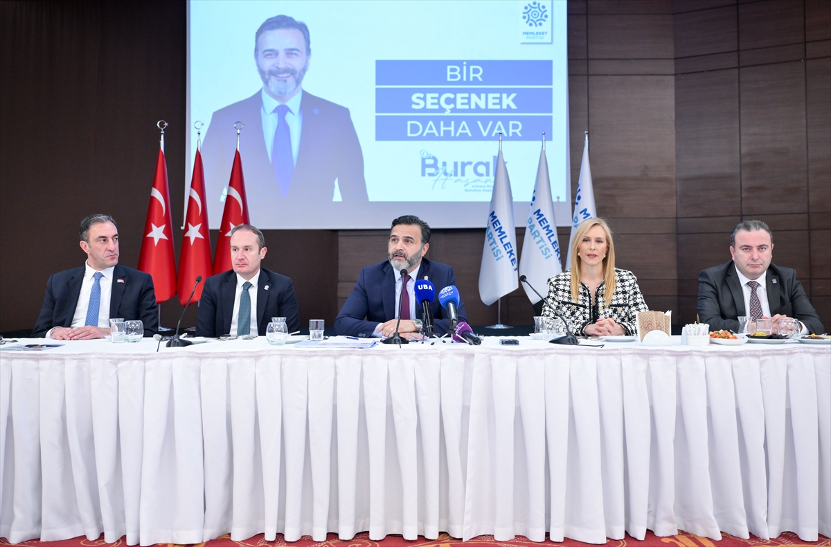 Memleket Partisinin ABB Başkan adayı Hasar, basın toplantısında konuştu