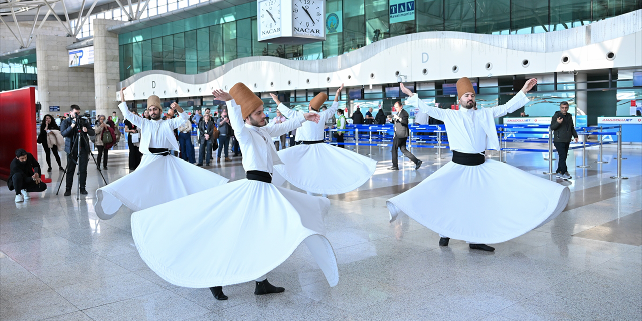 Ankara Esenboğa Havalimanı'nda sema gösterisi