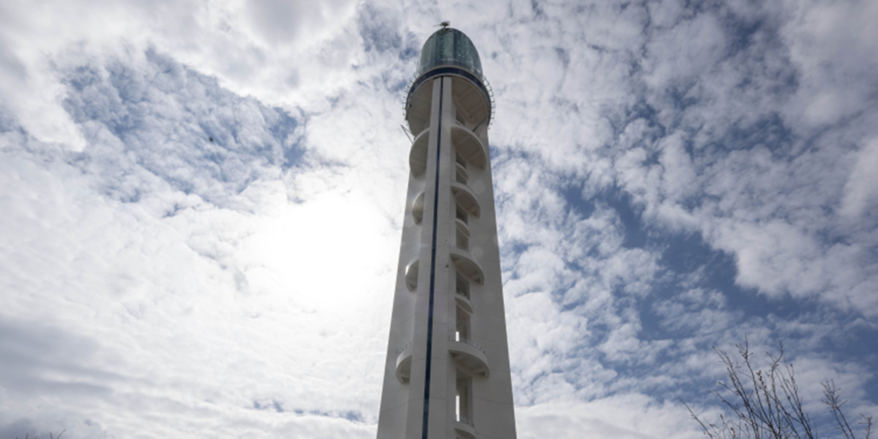 Ankara'daki Atatürk Cumhuriyet Kulesi  bugün ziyarete açılıyor