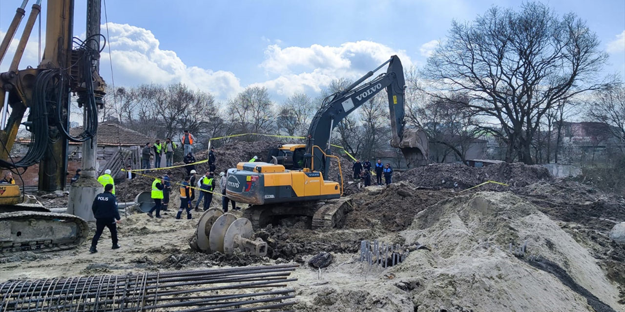 Tekirdağ'dan kötü haber! 2 işçi toprak altında kaldı!