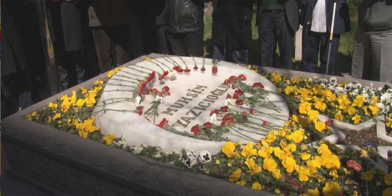 Vefatının 15'inci yılında Muhsin Yazıcıoğlu mezarı başında anıldı!