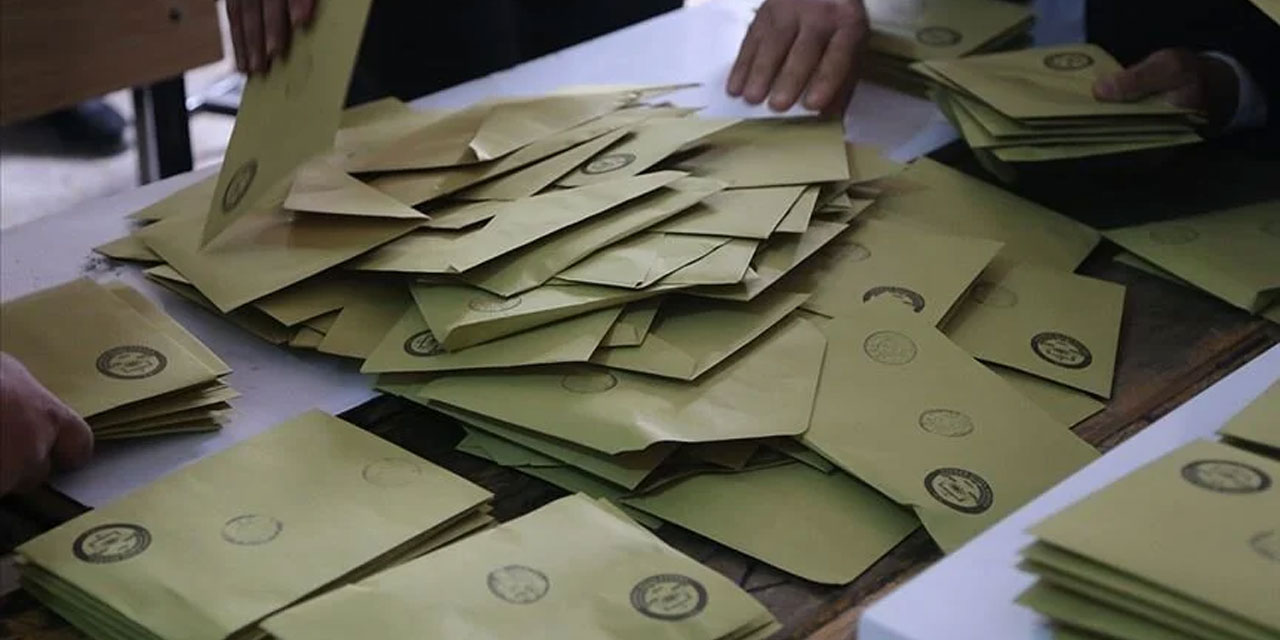 AK Parti'nin 2019'da yüzde 67 ile kazandığı Ardahan Çıldır'da oylar üçüncü kez sayılacak: CHP adayı 1 oyla önde