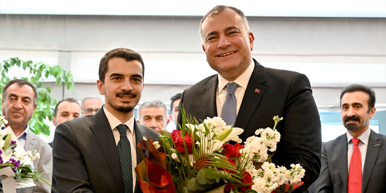 Hüseyin Can Güner mazbatasını aldı