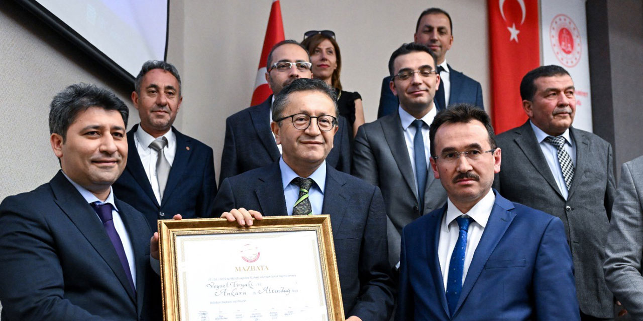 Veysel Tiryaki mazbatasını aldı: "Altındağ için hiç yorulmadan çalışacağız"