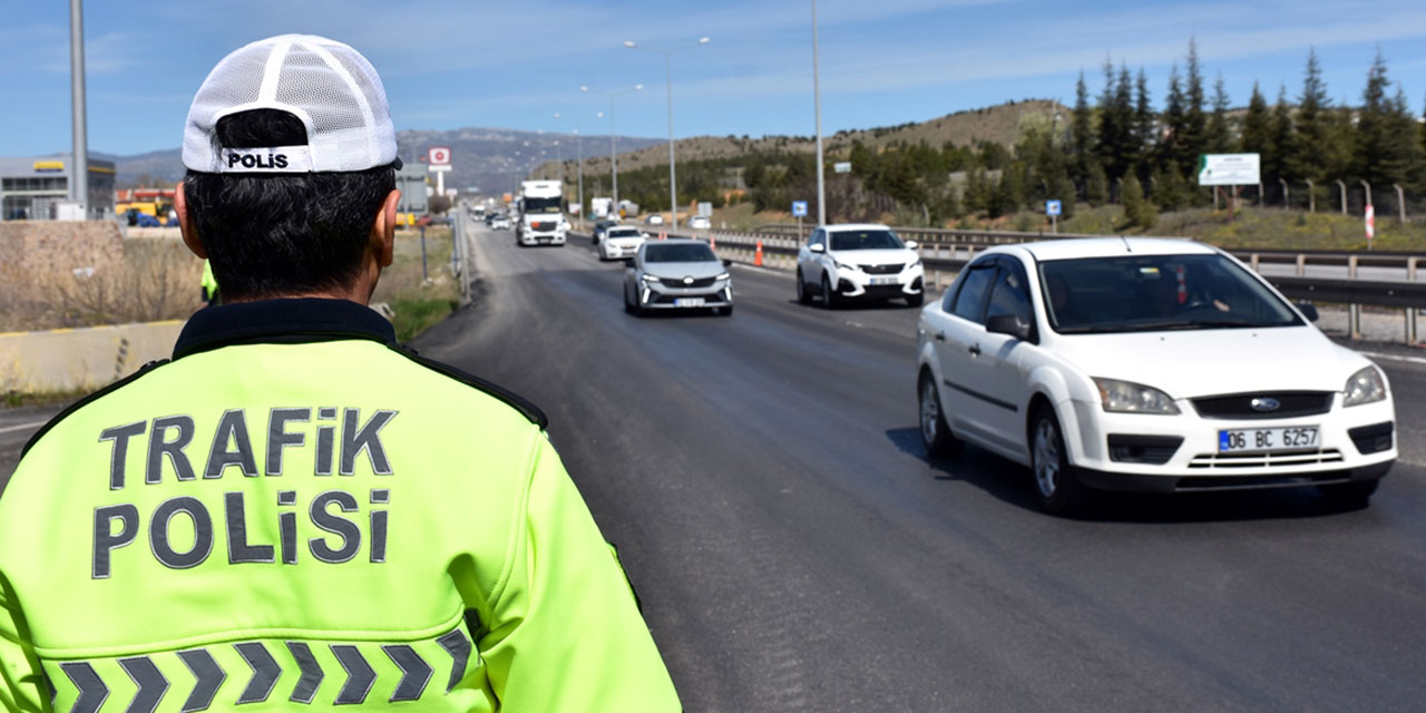 43 ilin bağlantısı olan Kırıkkale'de bayram öncesi trafik yoğunluğu arttı