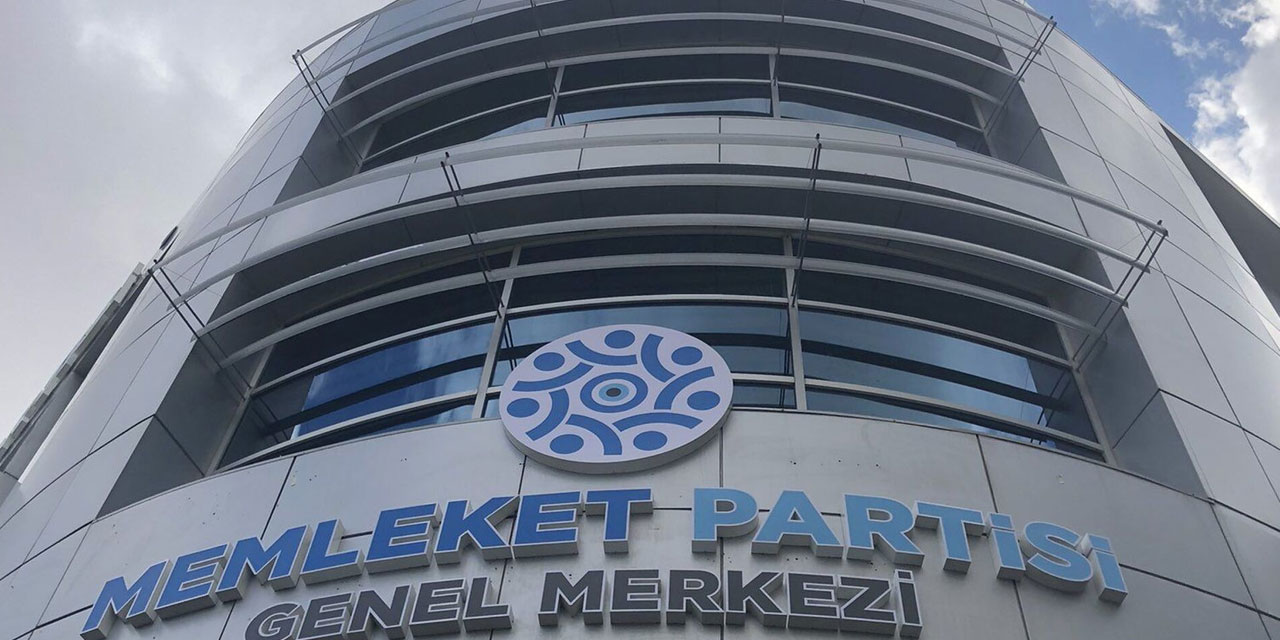 Memleket Partisi kurucularından İpek Özkal Sayan istifa etti