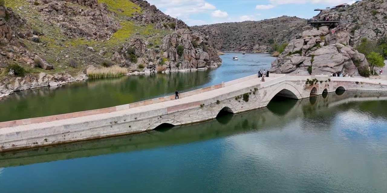 Selçuklulardan kalma bu yapı ziyaretçi akınına uğradı!