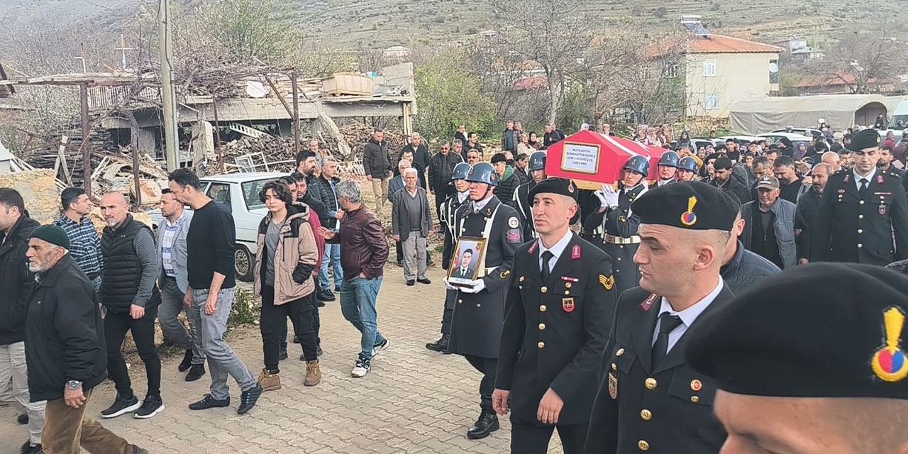 Ankara'da şehit düşen Uzman Jandarma Çavuş Sebahattin Güneş, toprağa verildi