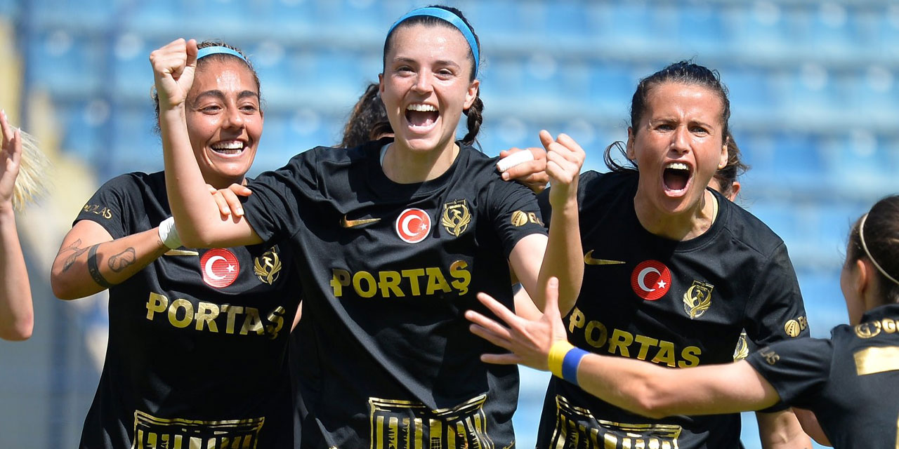 ABB FOMGET, Turkcell Kadın Futbol Süper Ligi'nde lider Galatasaray'ı 5 gollü maçta mağlup etti: ABB FOMGET şampiyonluk aşkına