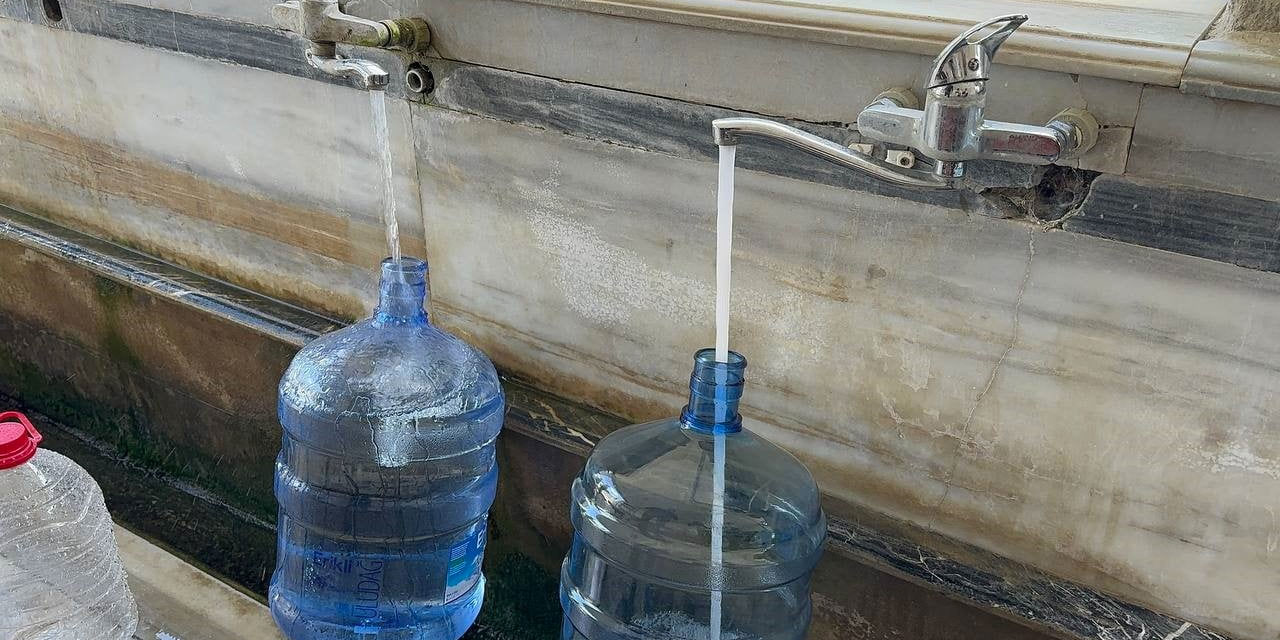 Bu mahallede şeker hastası yok: Şifalı çeşme suyu için binlerce kişi akın ediyor!