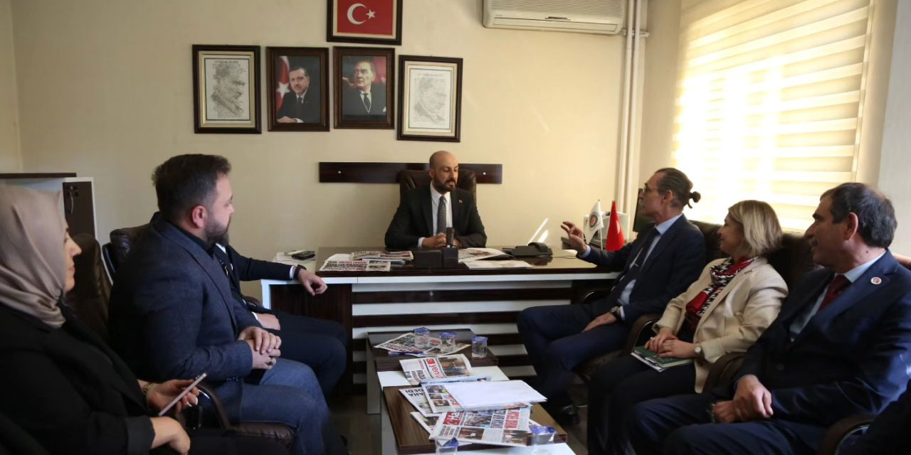 Etimesgut Belediye Başkanı Erdal Beşikçioğlu, AK Parti ve MHP meclis üyelerini ziyaret etti