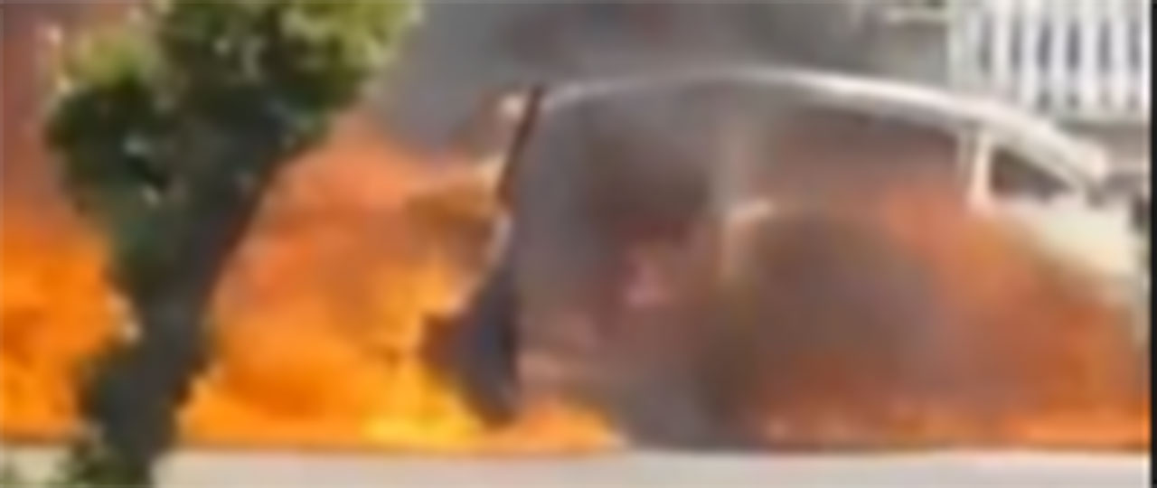 Etimesgut'ta otomobil alev alev yandı!