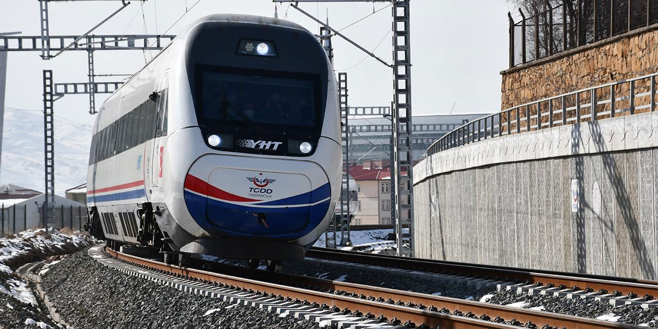 Bakan Uraloğlu açıkladı: Ankara-İzmir Hızlı Treni 2027'de tamamlanacak, Ankara-İzmir arası 3 buçuk saate düşecek