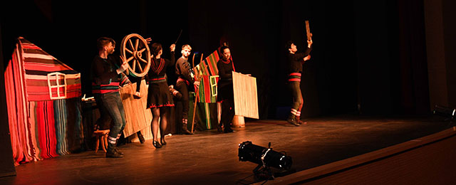 Pursaklar'da 'Bulgaristan Pirin'den Folklor Sihri' adlı oyun çok sevildi!