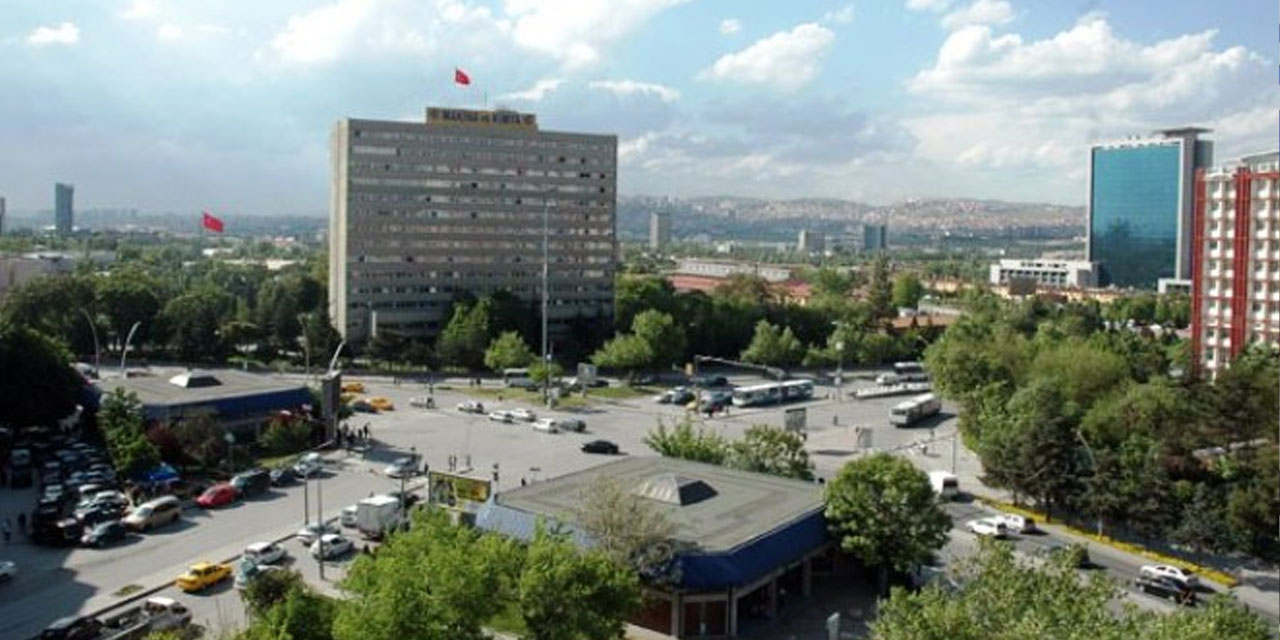Ankara'da 1 Mayıs sebebiyle bazı yollar kapalı: Trafiğe çıkacaklar dikkat