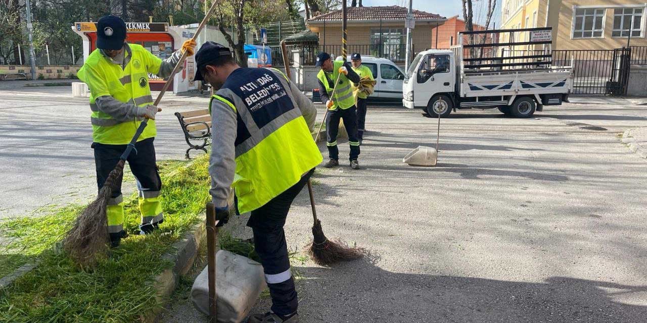 Altındağ'da temizlik çalışmaları sürüyor