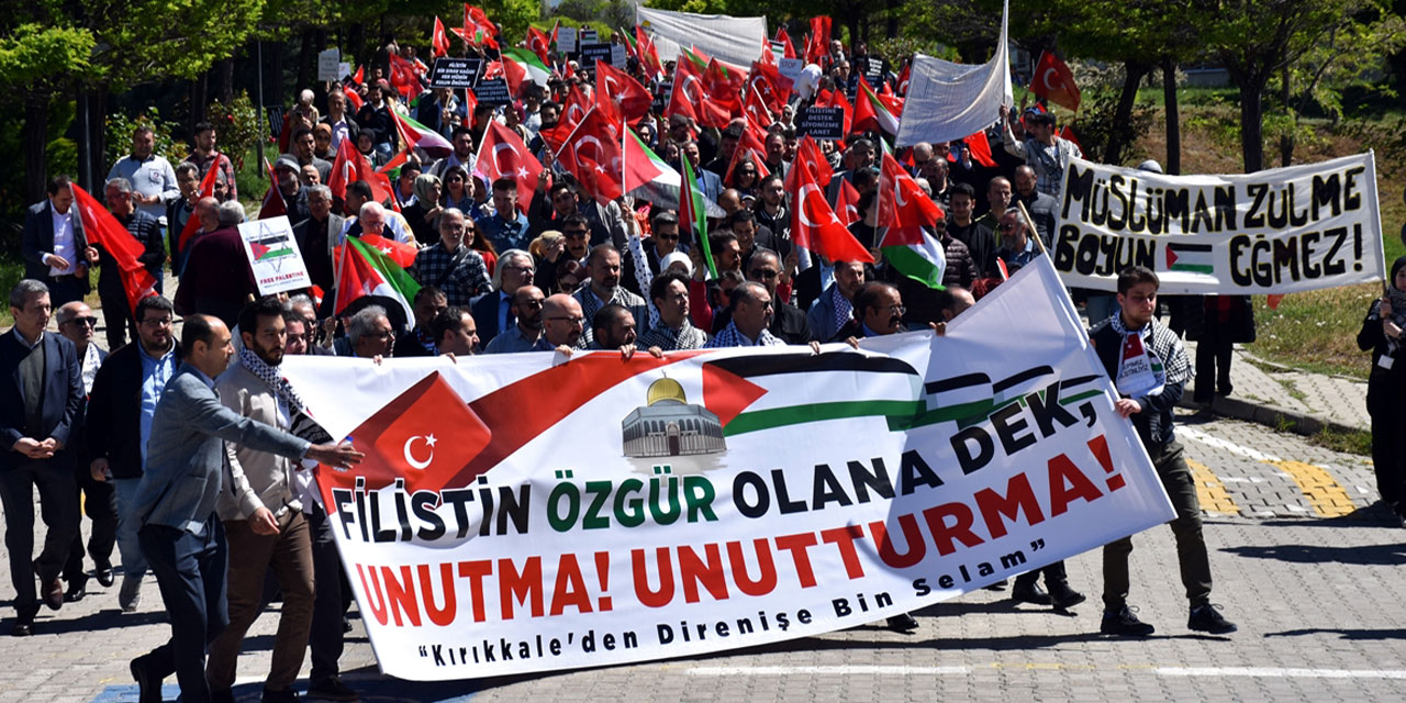Kırıkkale'de İsrail'e lanet Gazze'ye destek yürüyüşü yapıldı