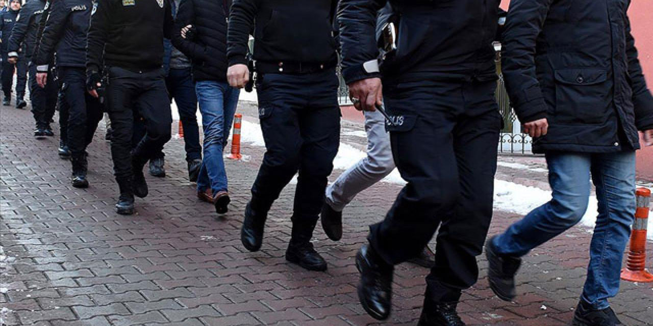 Ankara'da FETÖ operasyonu! 15 firari yakalandı!