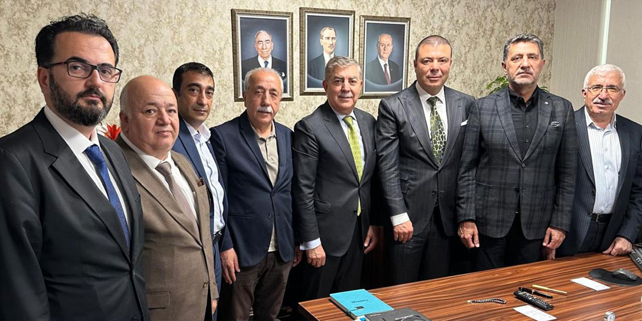 Kırşehirli Dernekler Federasyonundan MHP Genel Başkan Başdanışmanı seçilen Özgür Bayraktar'a hayırlı olsun ziyareti