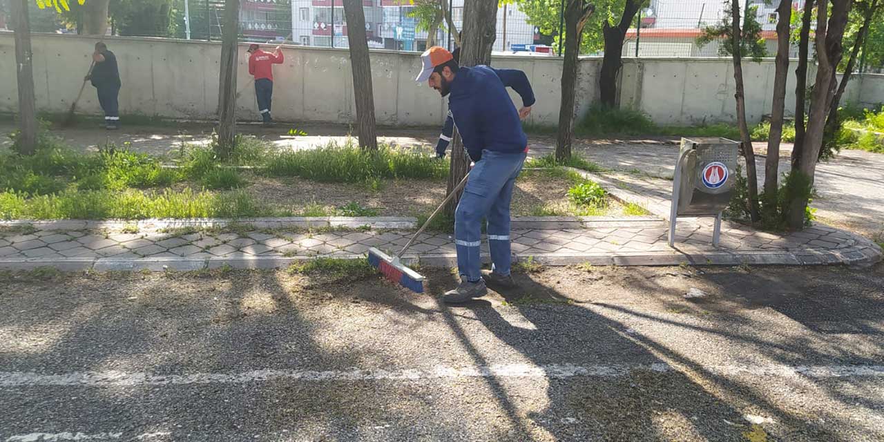 Sincan'da temizlik çalışmaları devam ediyor