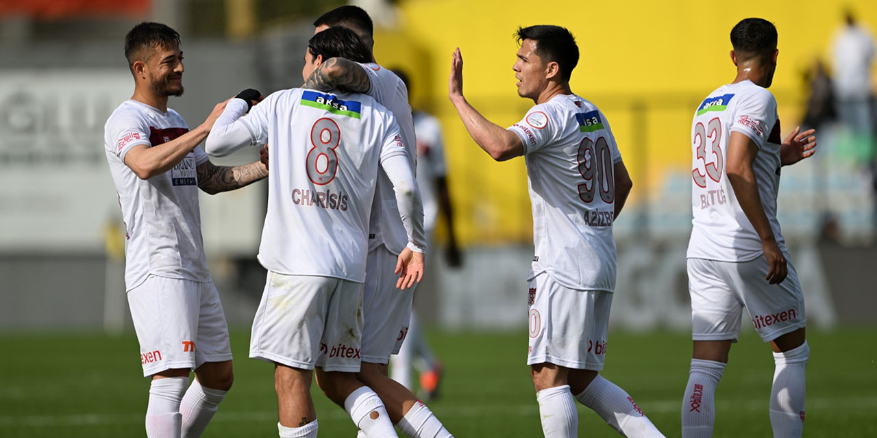 Sivasspor, İstanbulspor'u rahat geçti: 2 maçlık mağlubiyet serisi sona erdi