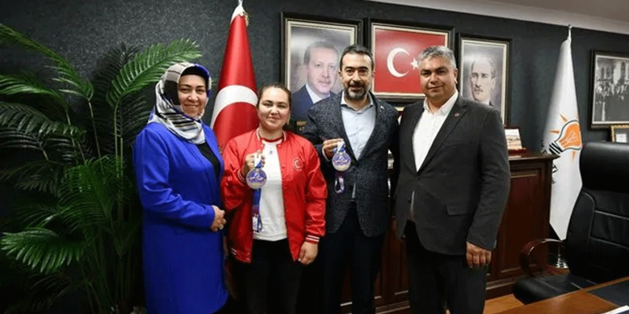 Ankara Büyükşehir Belediyesini rahatsız eden fotoğraf! Milli sporcu Sude Nur Çakır'ın sözleşmesi feshedildi!