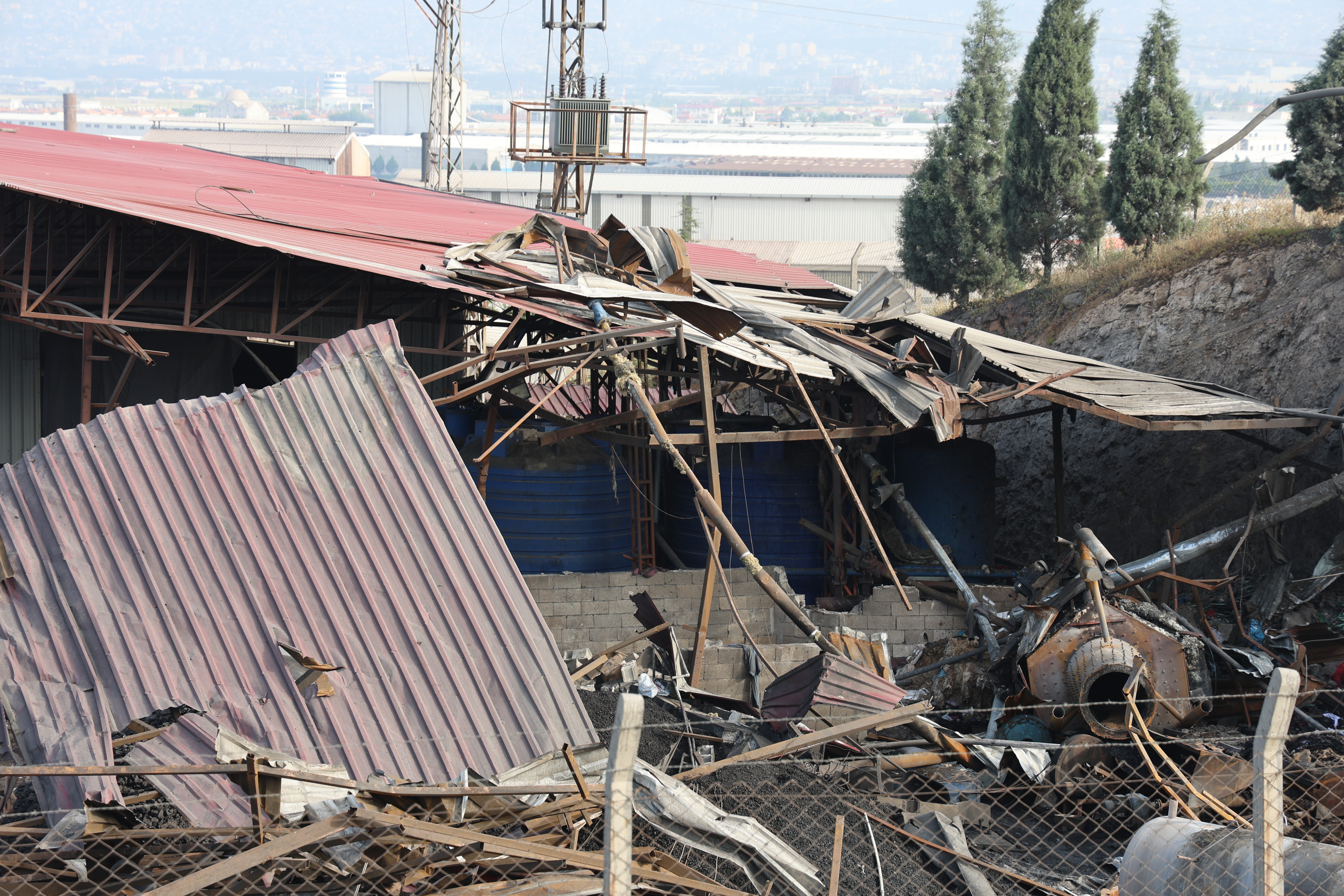 Kahramanmaraş'taki fabrika patlamasının boyutu gün ağırınca ortaya çıktı