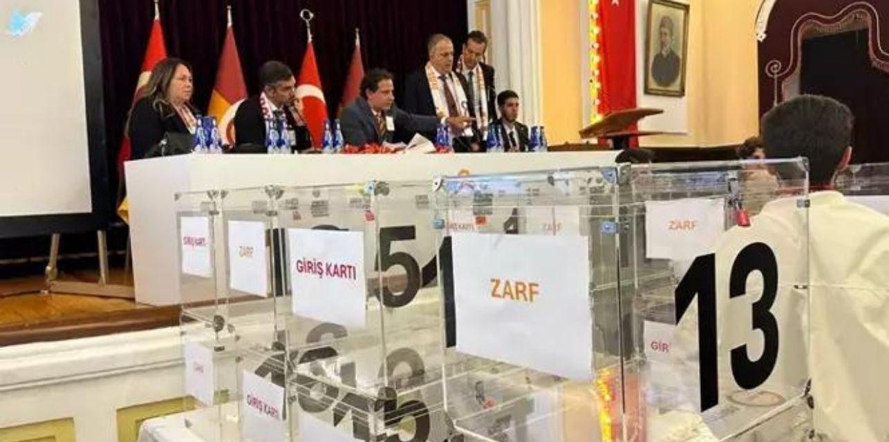 Galatasaray'da sandıklar kuruldu oy kullanılmaya başladı