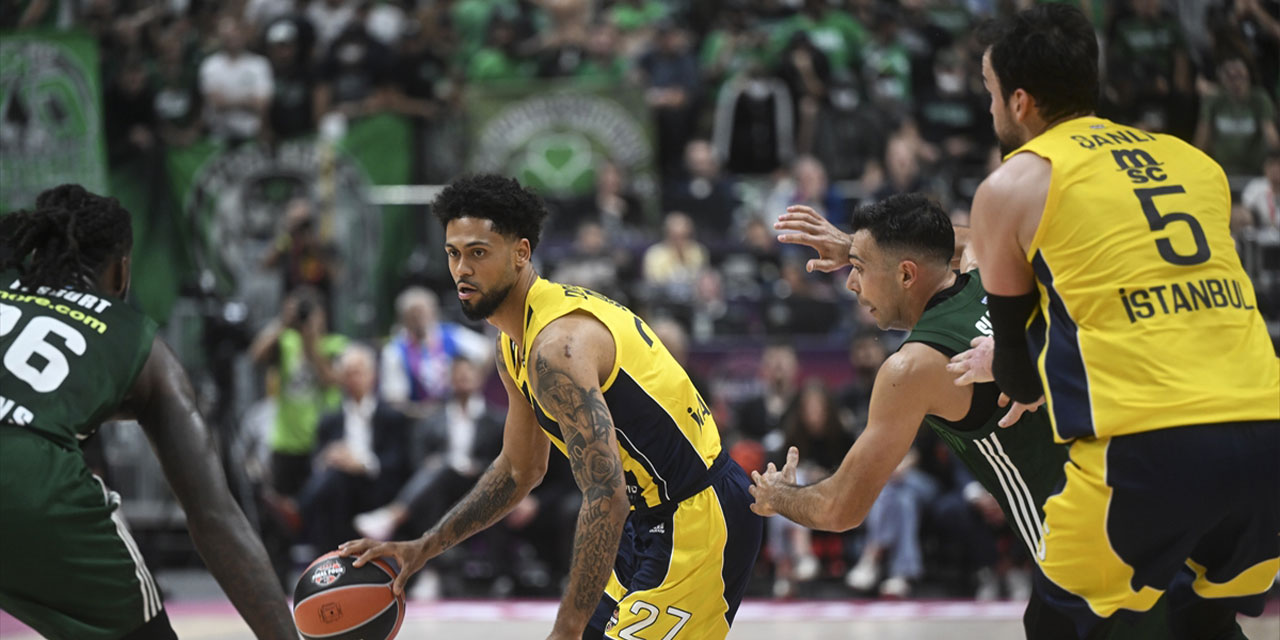 Fenerbahçe Beko, Olympiakos'a mağlup oldu: Fenerbahçe Beko, Euroleague'i dördüncü tamamladı