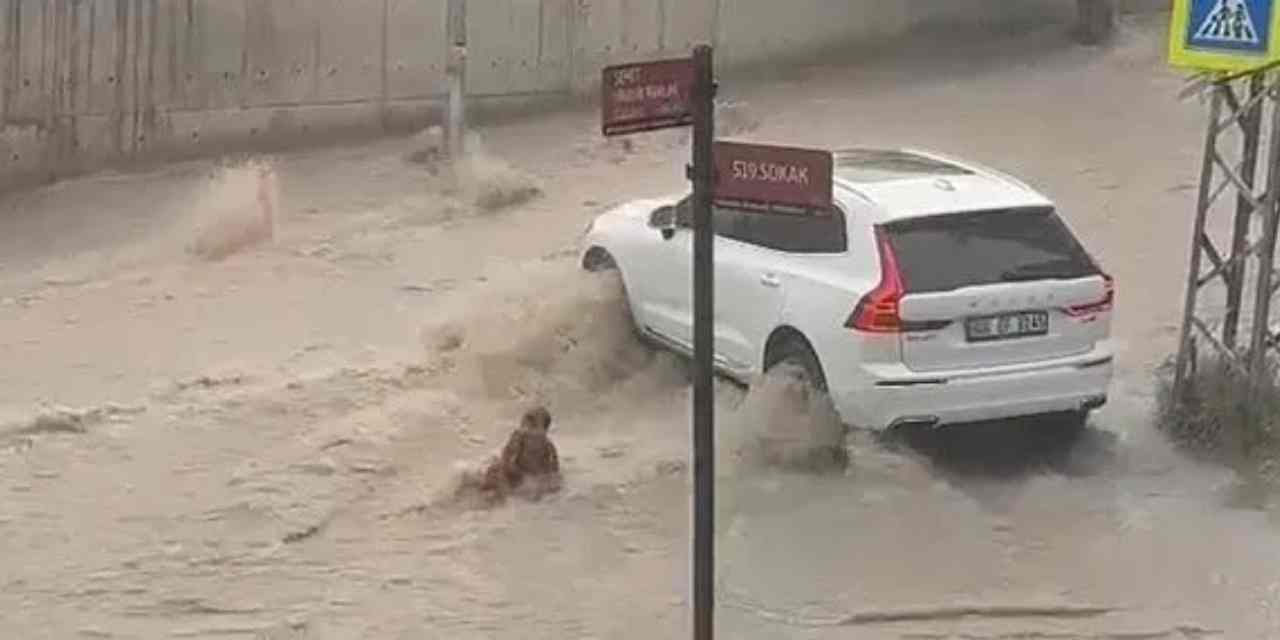 Yenimahalle'de sel sularında kalan 2 çocuk taburcu edildi