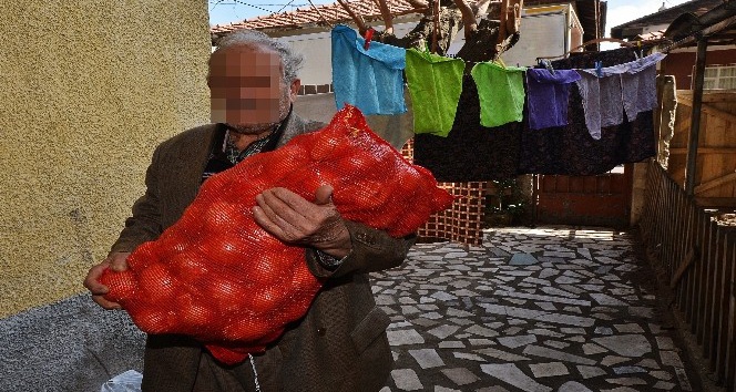 Büyükşehir Belediyesinden kuru soğan yardımı