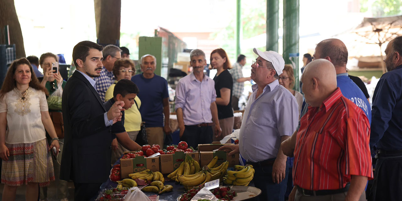 Çankaya Belediye Başkanı Güner, taksici ve pazarcı esnafıyla bir araya geldi